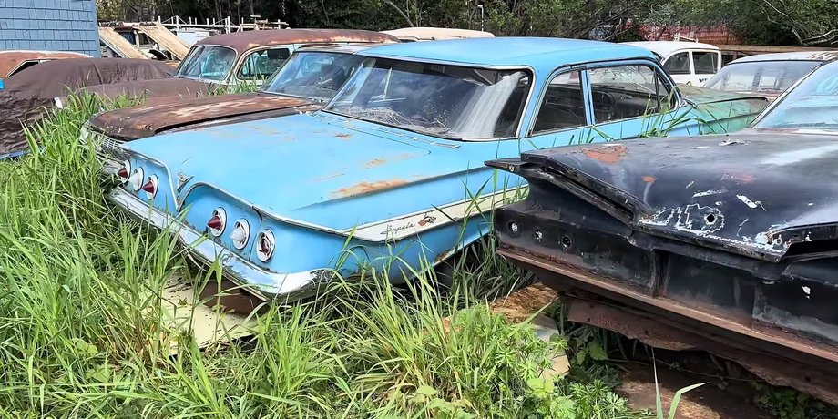 Chevrolet Impala 1961, Chevrolet Impala, кладбище авто, ретро авто, ретро авто