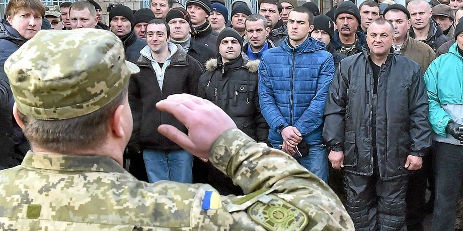 Мобілізація, призов, воєнний стан