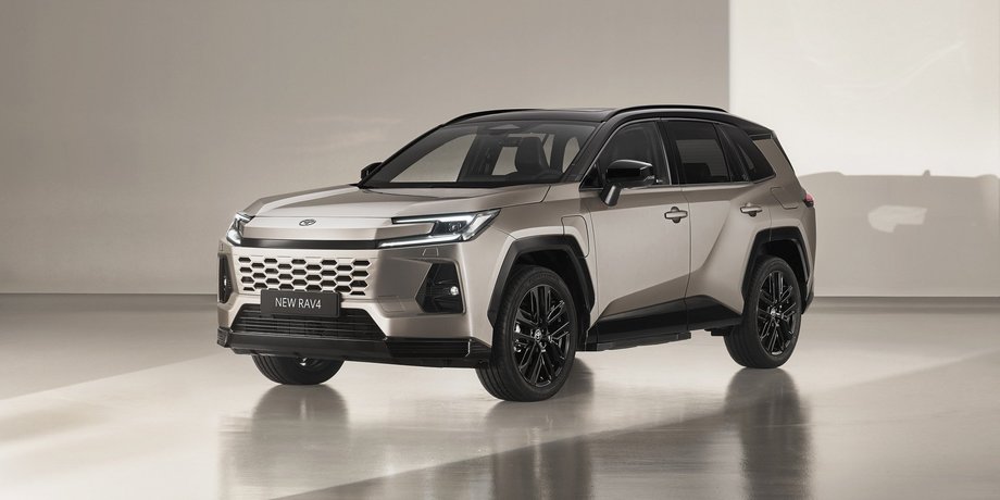 Новая Toyota RAV4