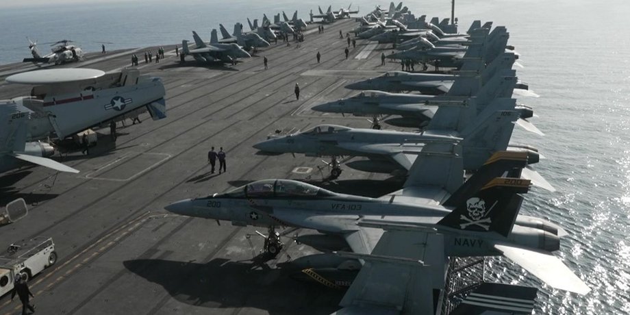 авианосец USS George H. W. Bush (CVN-77)