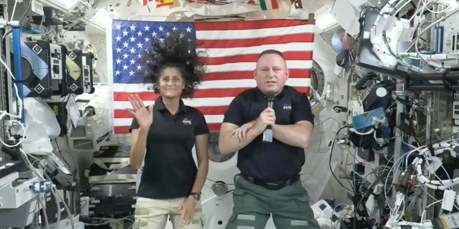 Астронавты NASA Сунита Уильямс Барри Уилмор