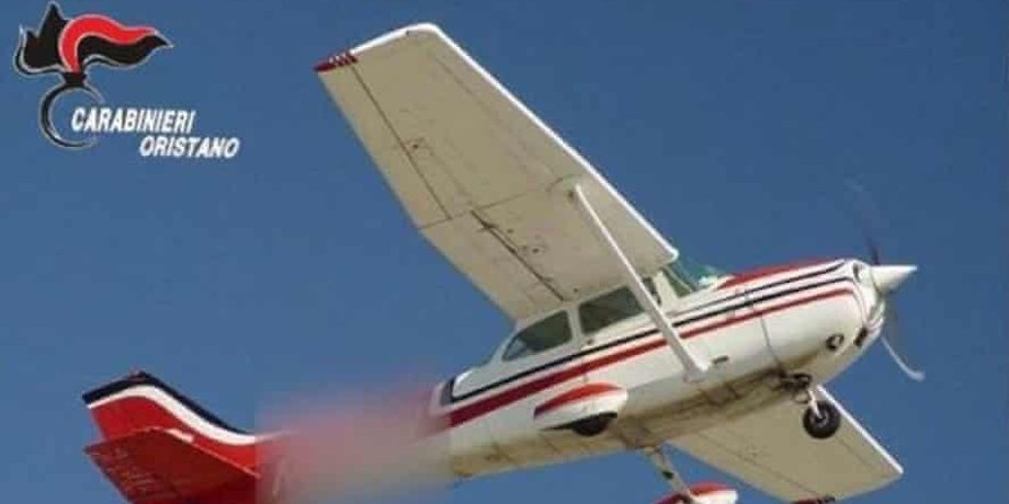 наркотики, самолет, сардиния, 9 млн евро, чемодан с наркотиками, италия, полиция, кокаин, кокаиновый дождь