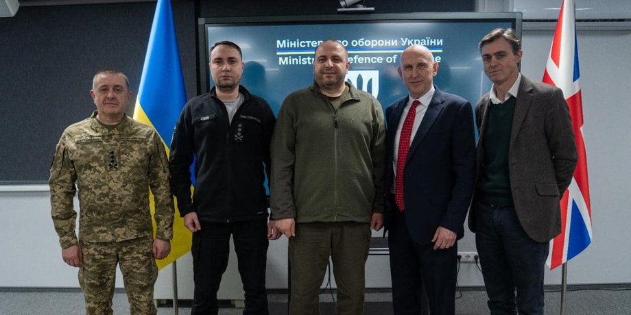 Рустем Умеров и Джон Гили, Джон Гили заявление, Джон Гили в Киеве, Джон Гили Великобритания, Джон Гили Великобритания войска, Джон Гили Британия войска, Джон Гили война РФ