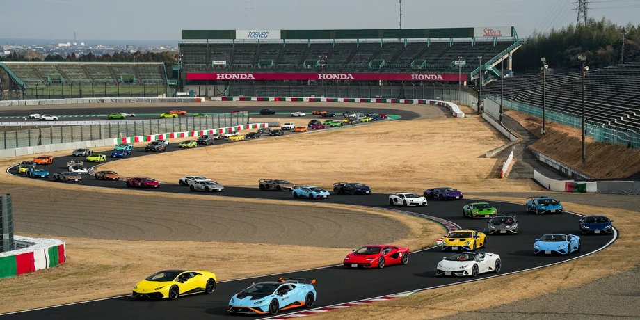 Lamborghini, Суперкари, Авто, Автомобілі, Рекорд, Рекорд Гіннеса, Фото, Захід, Японія, Гонки, Ювілей