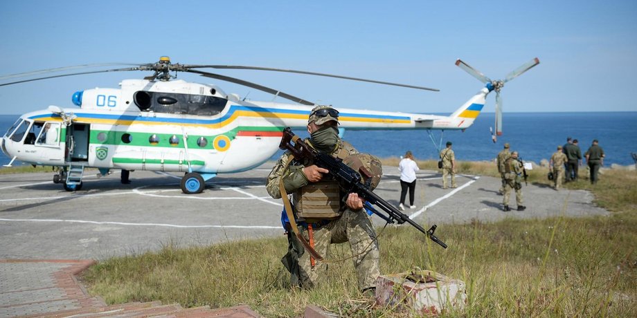 остров змеиный, всу на змеином, змеиный атака, войска на змеином фото