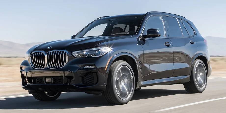 BMW бесплатно заменит V8 на нескольких моделях.