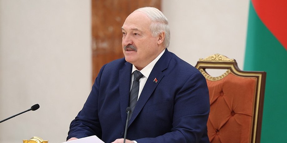 фото президента Білорусі Олександра Лукашенка під час виступу