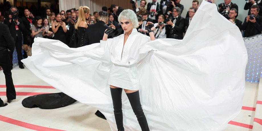 Кара Делевинь, карл лагерфельд, мет гала, Met Gala, Met Gala 2023, красная дорожка Met Gala