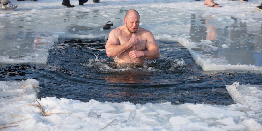 церковь, крещение, пцу, прорубь, ныряние в прорубь