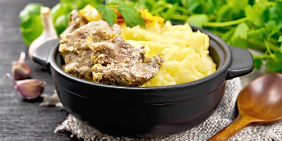 куриная печень, пюре, рецепт куриной печени, печень в сметанном соусе