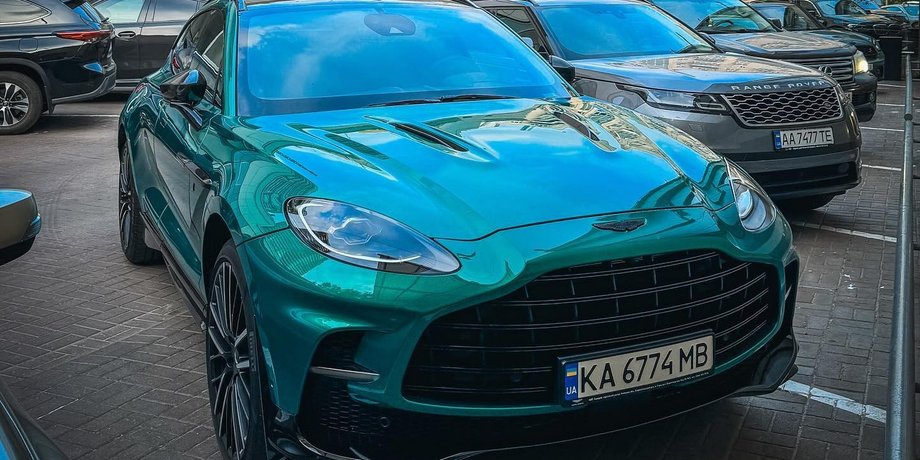 Aston Martin DBX707, Aston Martin DBX, кроссовер Aston Martin
