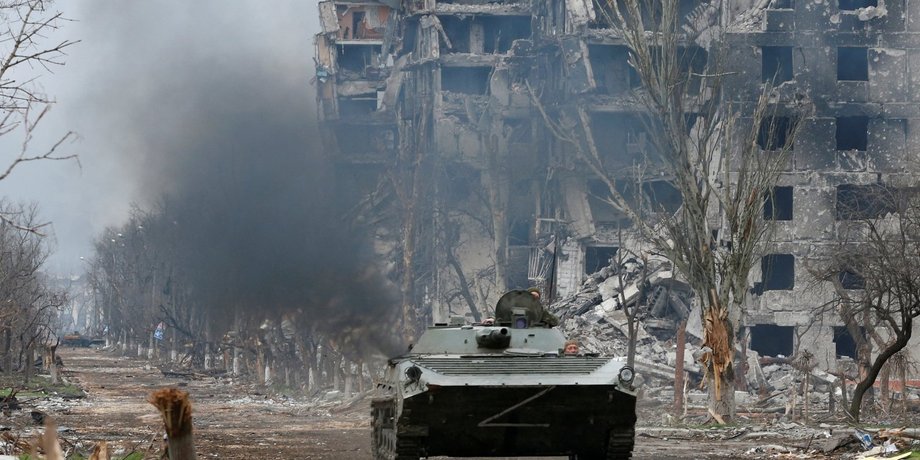 війна в Україні, війна фото, військова техніка, БТР, російська техніка, війна руйнування