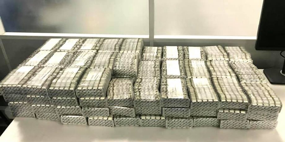 бориспіль, таблетки, наркотики, митниця, pfizer