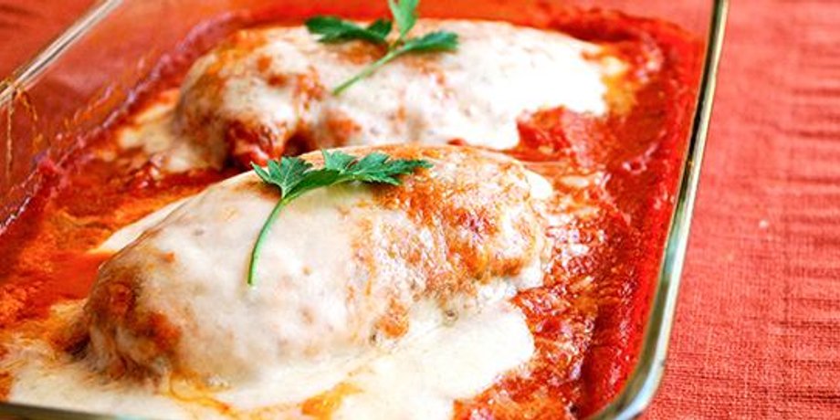 курица с пармезаном и моцареллой, курица с сыром, рецепт курицы, простой рецепт запеченной курицы