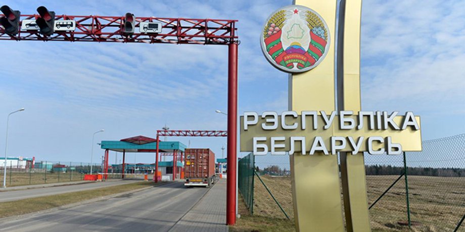 вибухи, аеродром, мачулищі