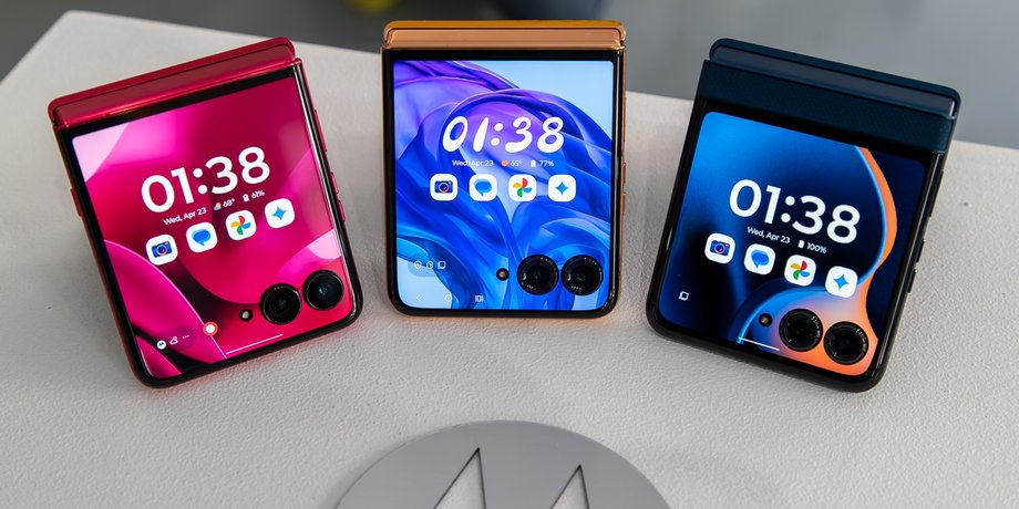 Складаний смартфон Motorola Razr