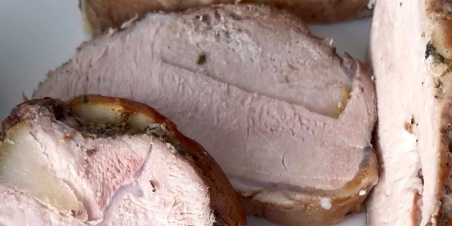 Мясо с грушами и вином