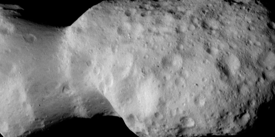 Космічний апарат NASA виявив "арахіс" з водою за Марсом