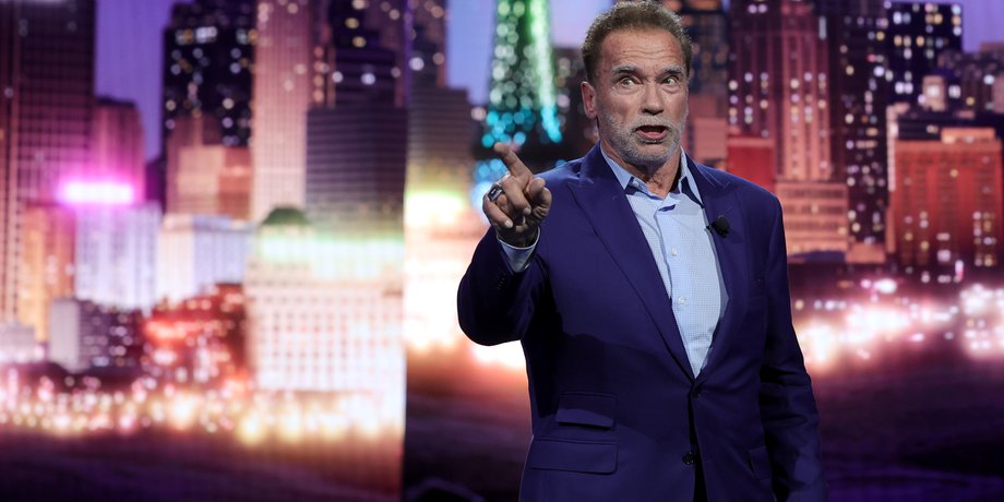 Арнольд Шварценеггер, актер, ремонт дорог