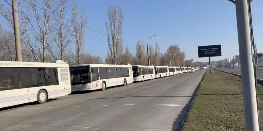 Евакуація, автобуси, Запорізька область, окупація, провокація