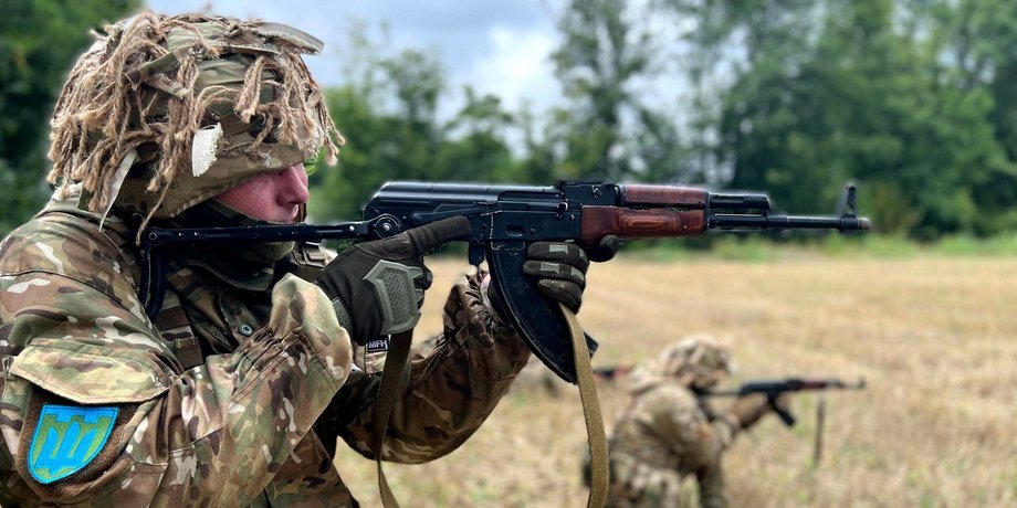 військовий, зброя