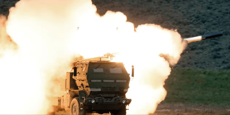 система HIMARS, фото HIMARS, робота HIMARS, залп HIMARS, стрільба ракет HIMARS