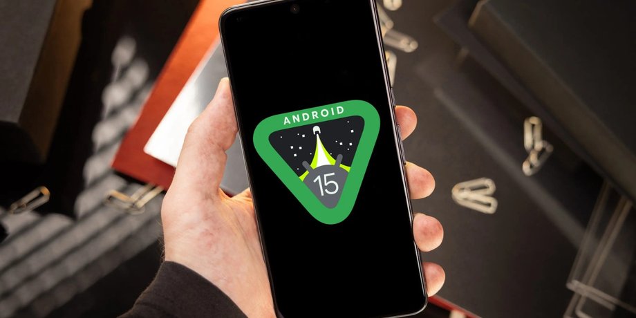 смартфон Android 15