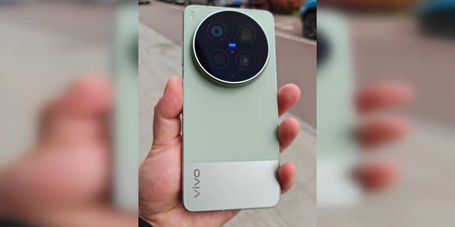 Смартфон Vivo X300 Ultra