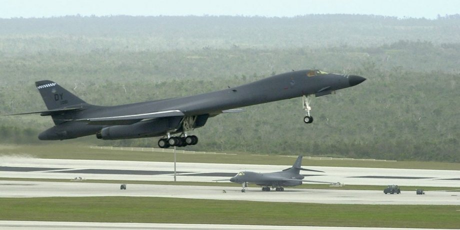 Бомбардировщик B-1B Lancer