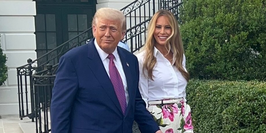 меланія познайомилася з дональдом трампом через епштейна