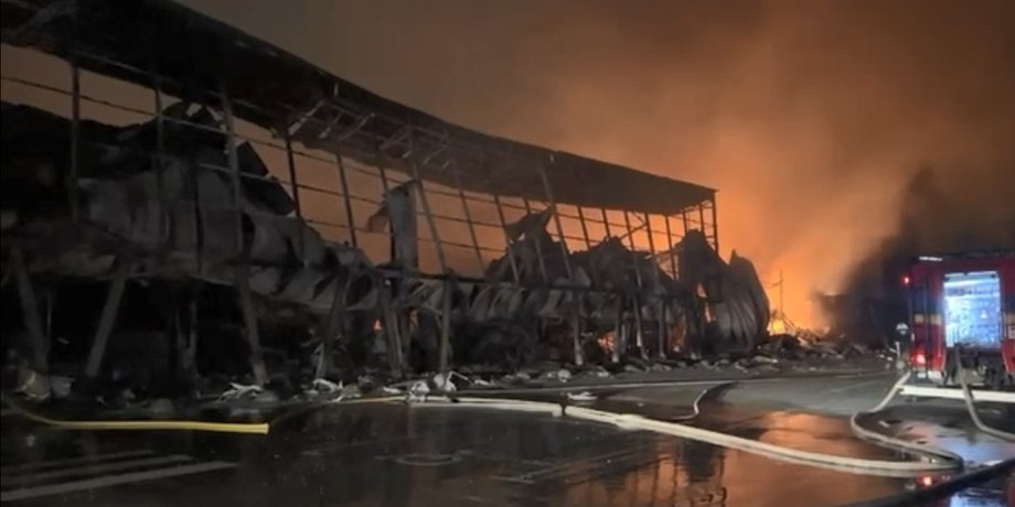 фото пожежі та руйнування у Києві після удару РФ 21-22 жовтня