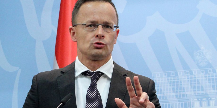 Венгрия, Закарпатье, Сийярто, НАТО