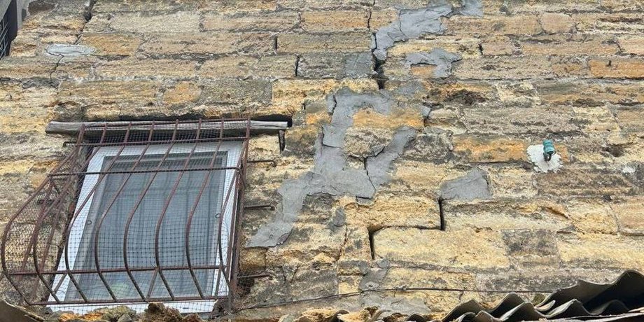 новини одеса, обвалилася стіна, впала стіна, будинок