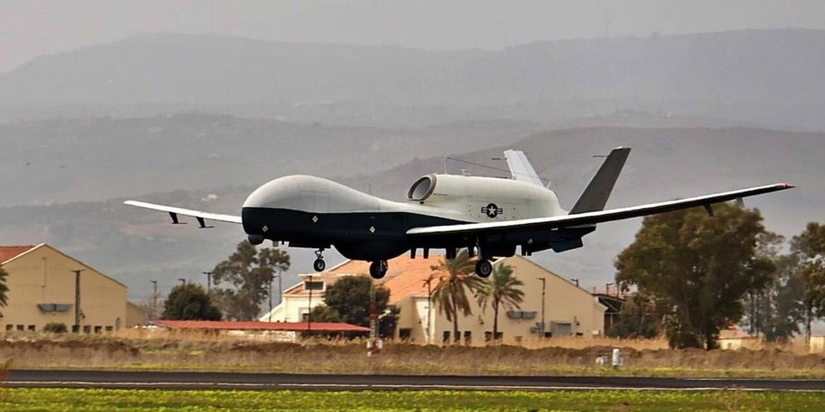 Американський БПЛА MQ-4C Triton