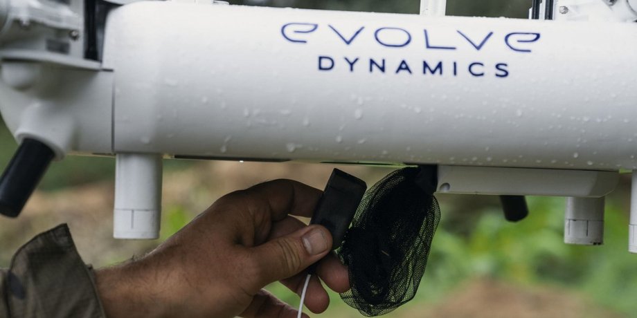 Підключення Infinity Tether до дрону Evolve Dynamic