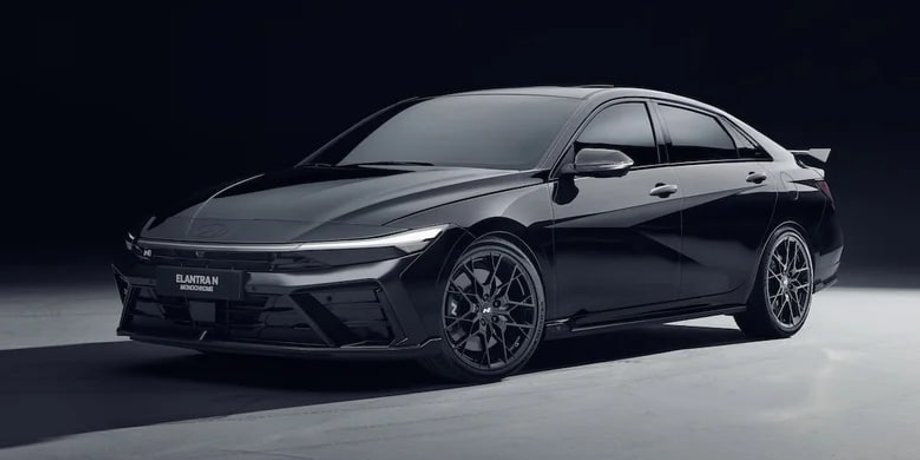 Автомобиль Hyundai Elantra N Monochrome