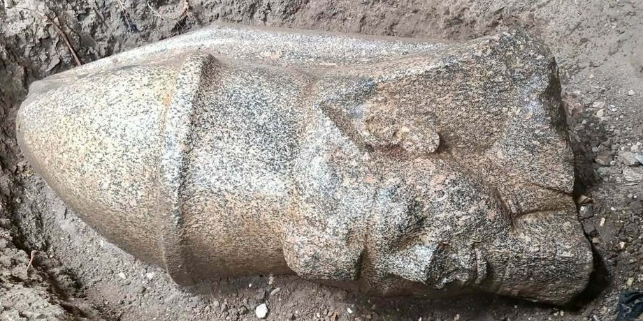 Археологи обнаружили гигантские статуи