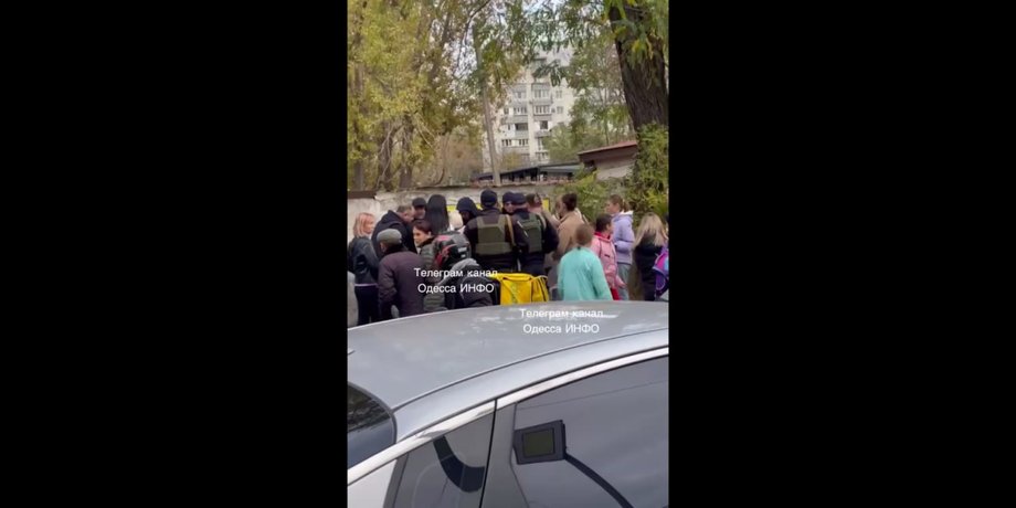 новини одеса, мобілізація в одесі, військоми затягли чоловіка в бус