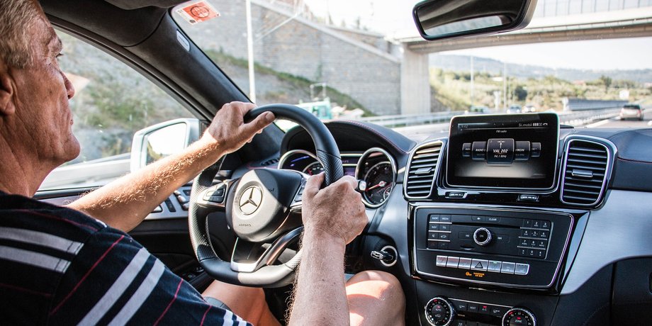 Водитель, Mercedes-Benz, Авто, Автомобили, Франция, Деньги, Вознаграждение, Час пик, Поездки, Акции