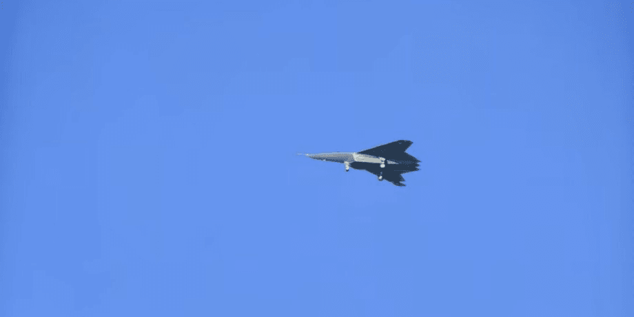 китайский истребитель J-50, истребитель J-50, самолет J-50, J-50, J-50