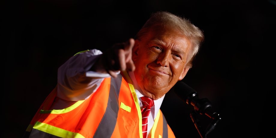 Дональд Трамп, супербоул