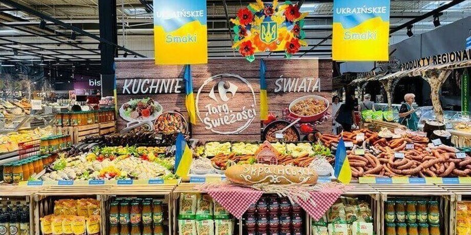 Українські товари на прилавку польського магазину
