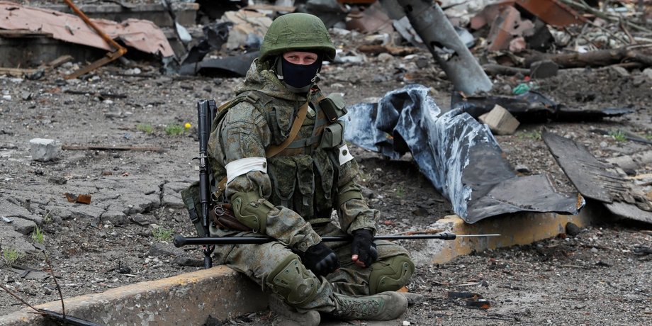 Солдат ЗС РФ, Міноборони РФ, Міноборони РФ агітація, Міноборони політрук, політрук Кремль, пропаганда РФ війна