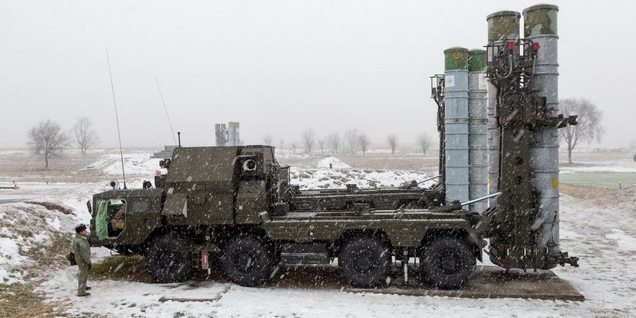 Зенитно-ракетный комплекс С-300