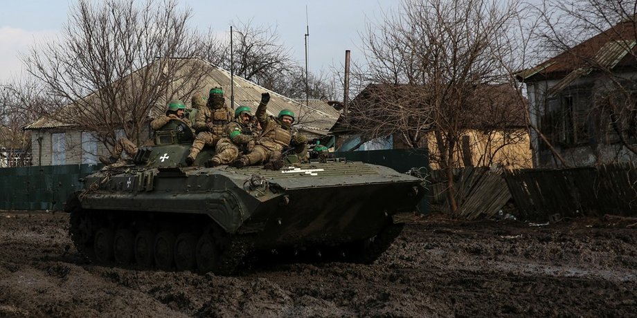 Украинский военнослужащий в Бахмуте