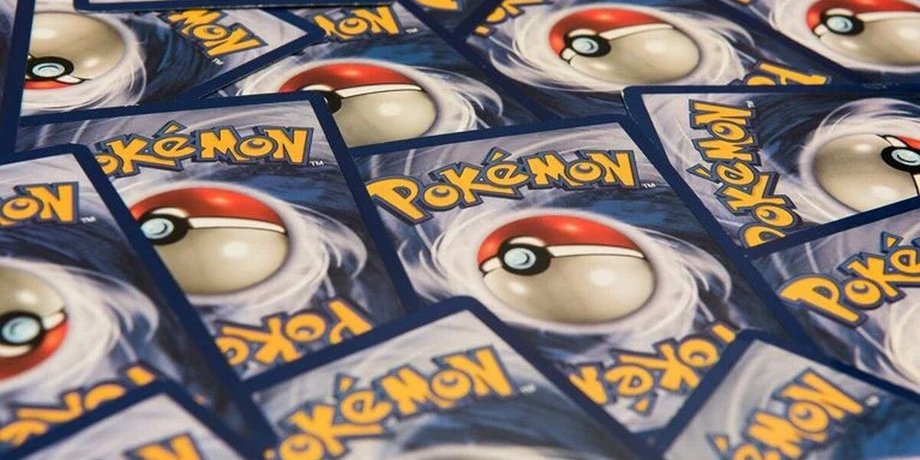 Хлопчик продав свою колекцію Pokémon за 100 000 євро у Парижі