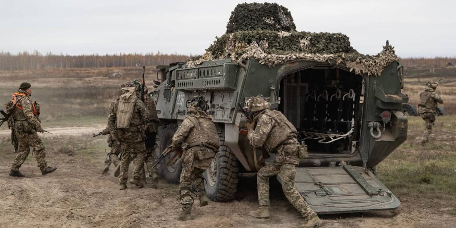 Военные