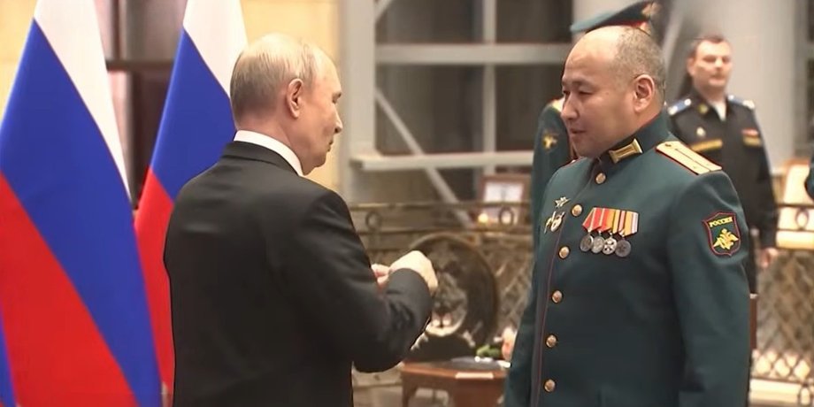 Наран Очир-Горяєв та Володимир Путін фото Наран Очир-Горяєва та Володимира Путіна