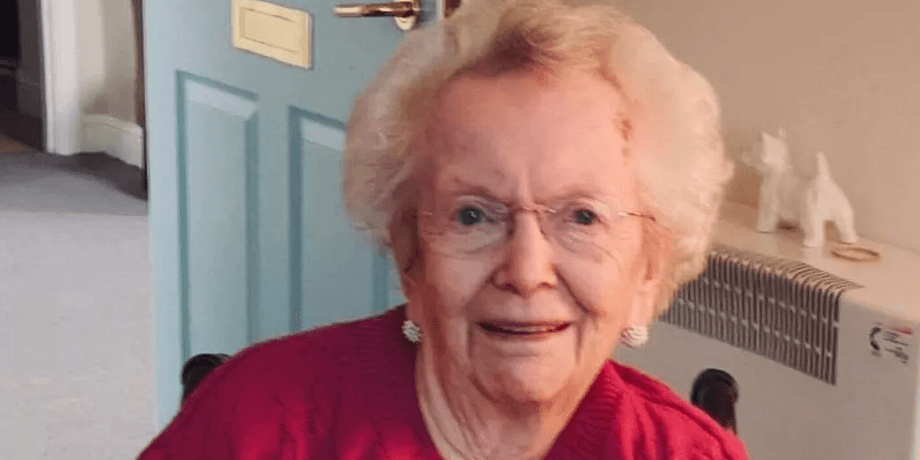 100-летняя женщина, секрет долголетия, пожилая женщина, крепкое здоровье, диета, рацион на день, как дожить до 100 лет, пенсионерка