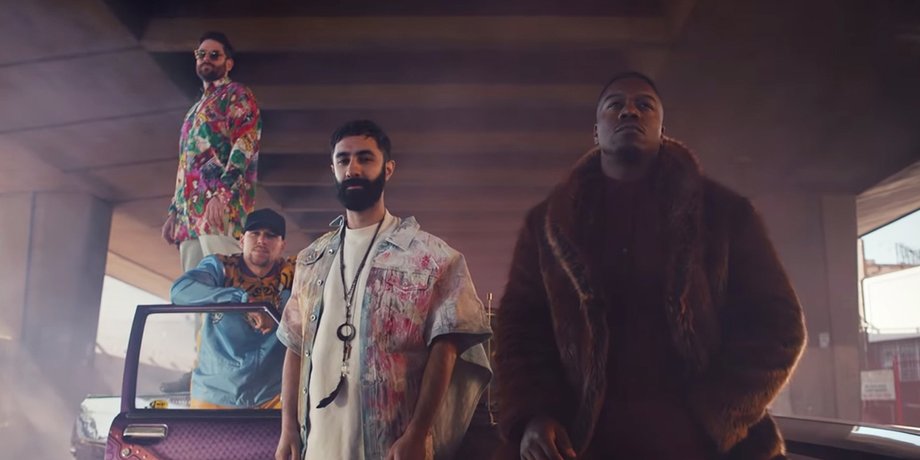 Кадр из клипа Rudimental & Major Lazer "Let Me Live"